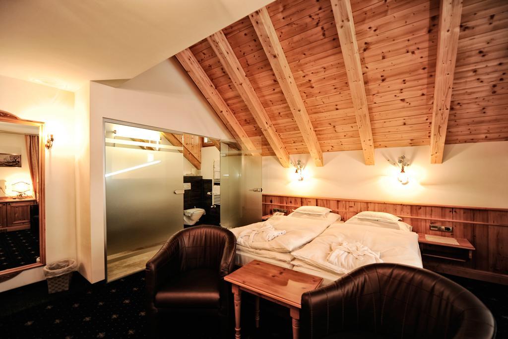 Hotel Fatlar Ischgl Exterior photo